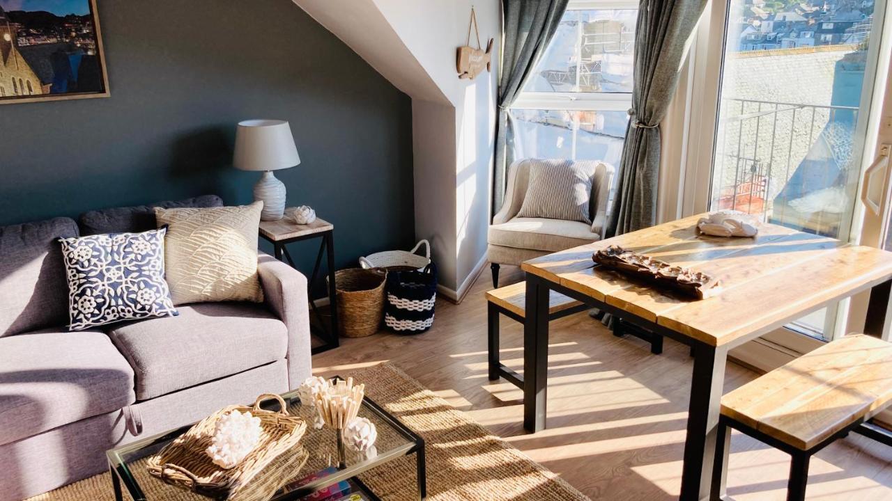 Looe With A View - Entire Apartment With Free Allocated Parking Extérieur photo