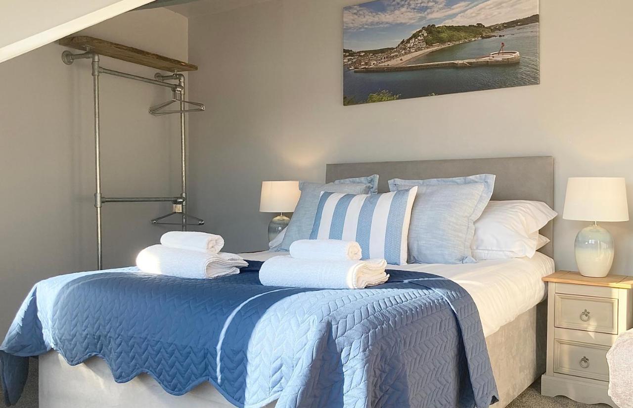 Looe With A View - Entire Apartment With Free Allocated Parking Extérieur photo
