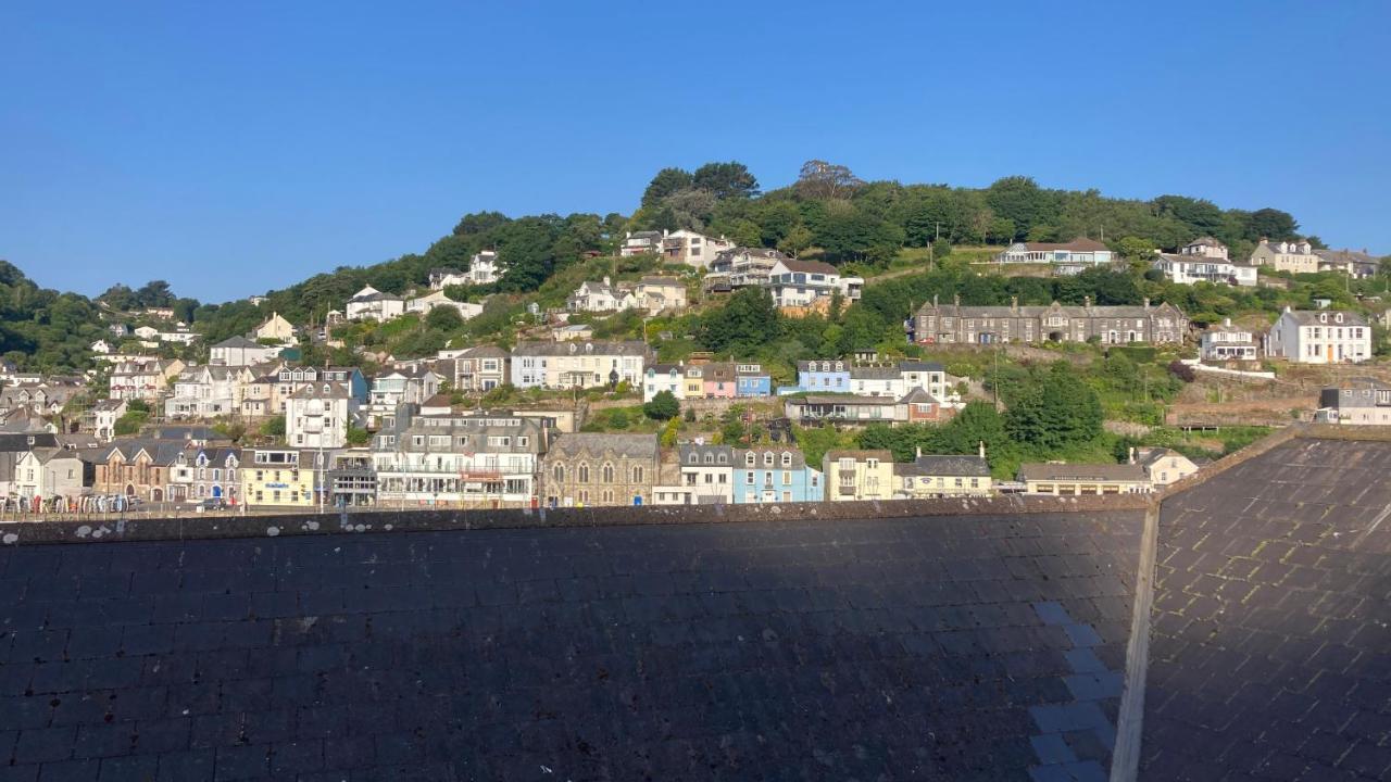 Looe With A View - Entire Apartment With Free Allocated Parking Extérieur photo