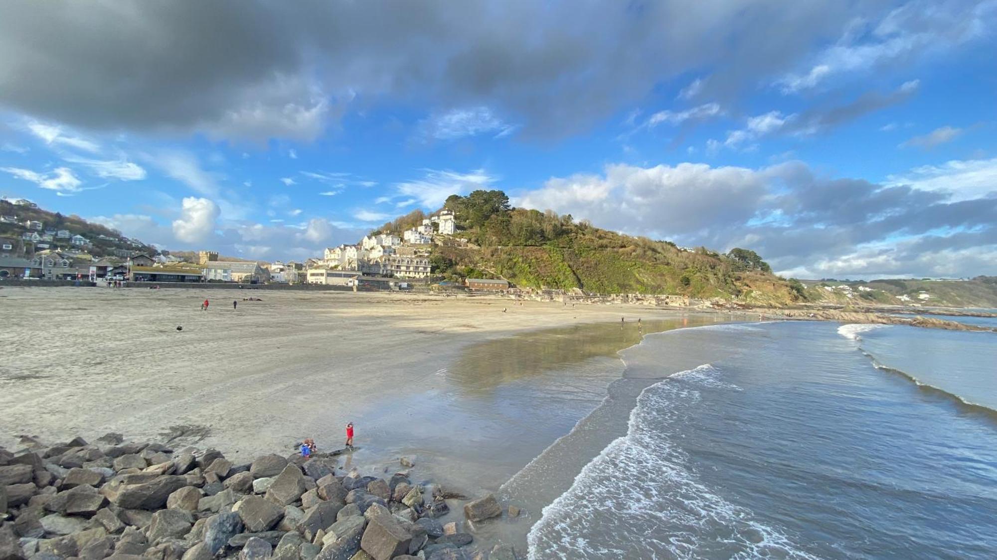 Looe With A View - Entire Apartment With Free Allocated Parking Extérieur photo